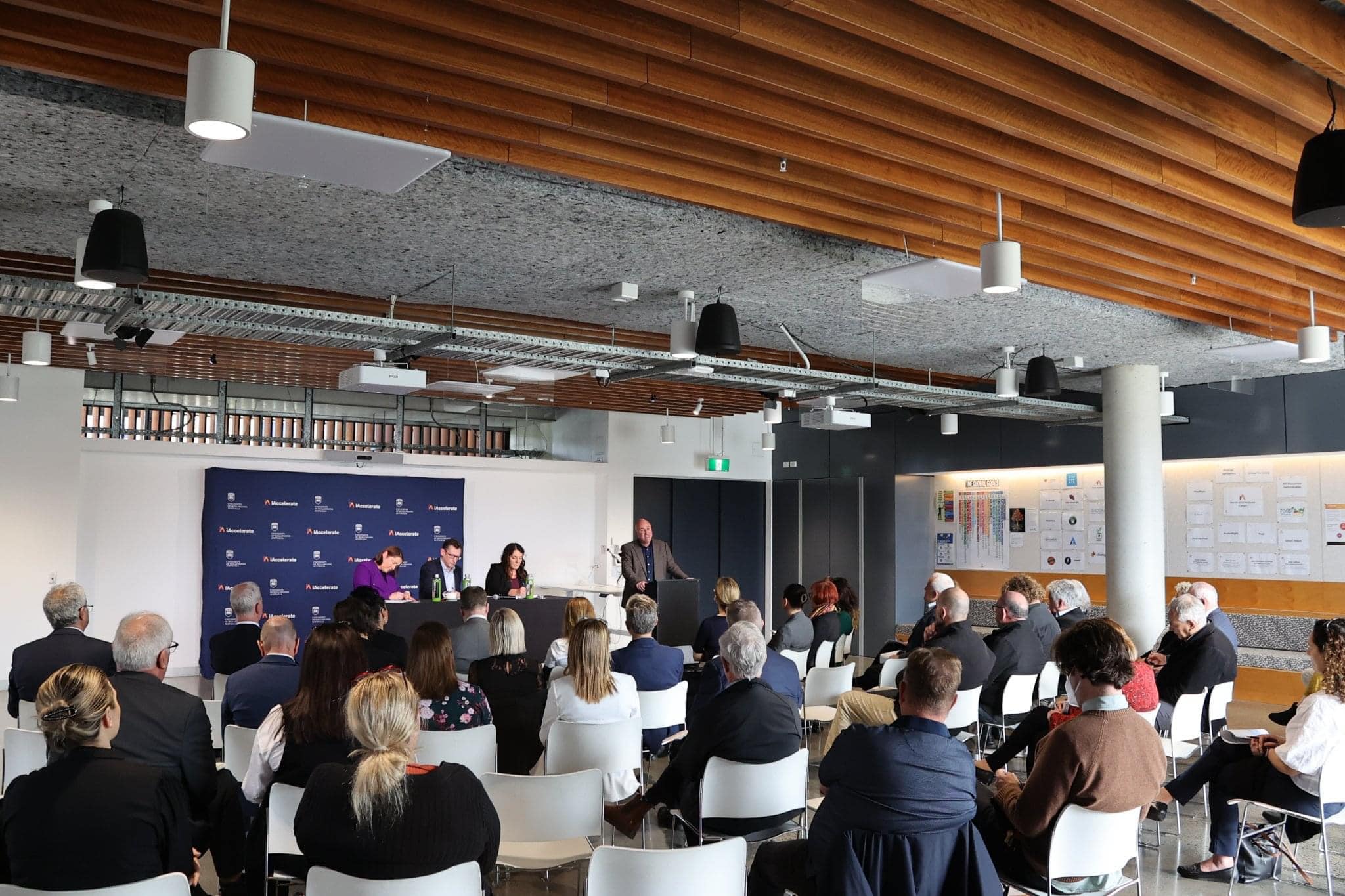 Media release: Illawarra jobs forum forms view for national summit Main Image